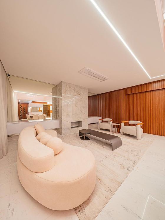 Sala de casa de alto padrão à venda em condomínio de Tamboré